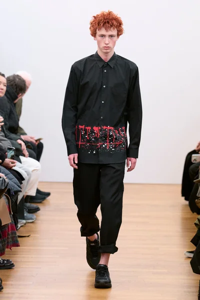 Look 18